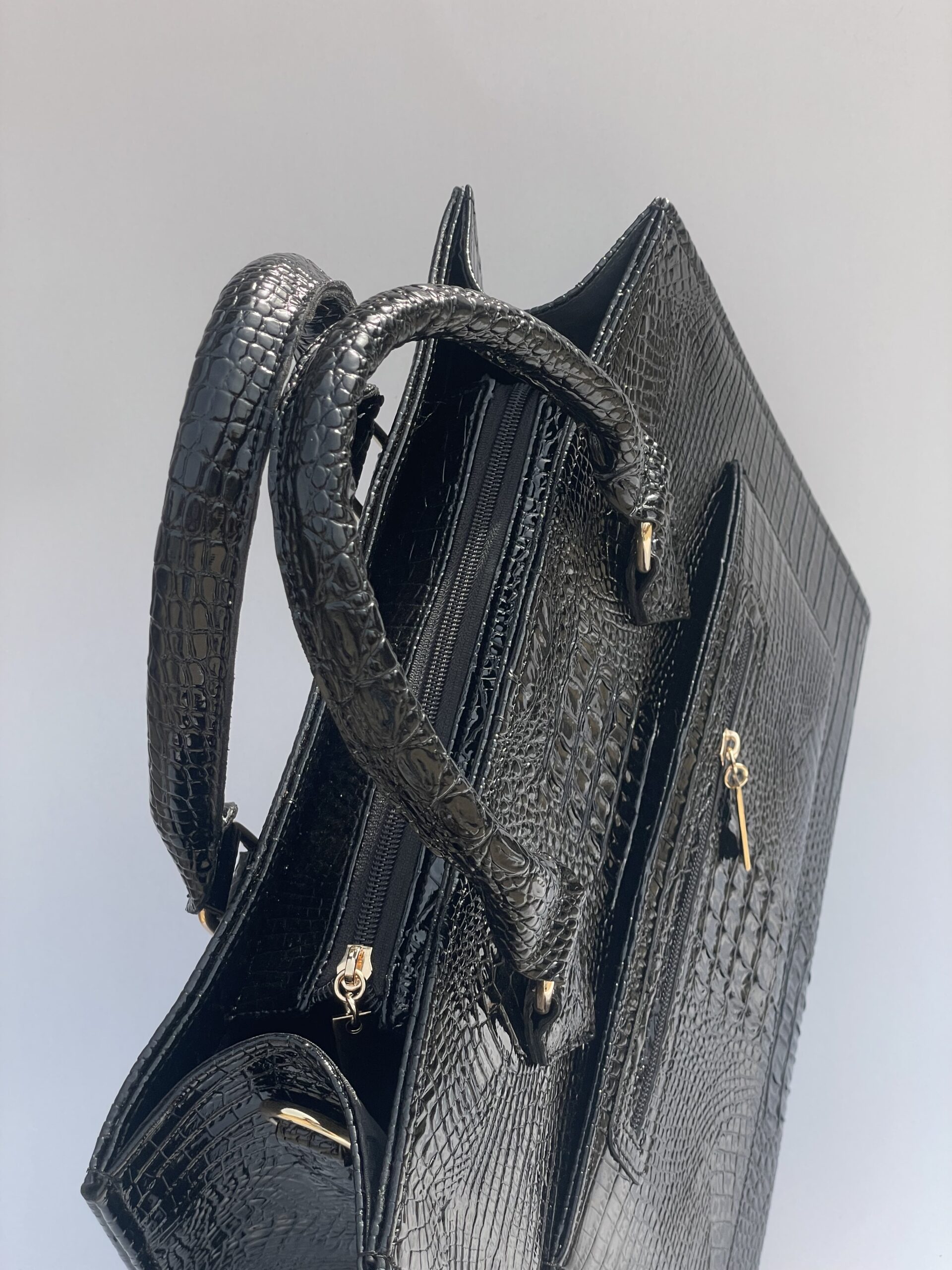 THE LAGOS BAG GLOSSY CROCODILE LEATHER - Image 2